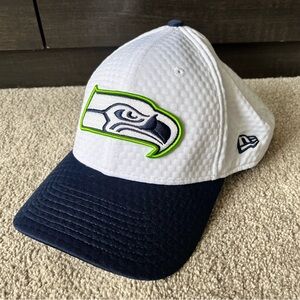 NWOT New Era Seattle Seahawks NFL Fullback Hat Size M/LG